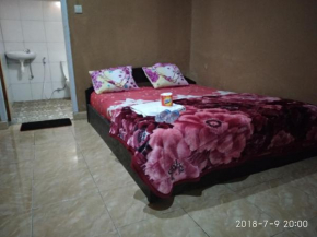 Отель Blue Mountain Cottage  Bayan